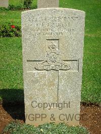 Jerusalem War Cemetery - Forrest, J T