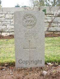Jerusalem War Cemetery - Freeman, H