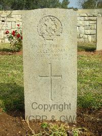 Jerusalem War Cemetery - Glencross, J