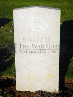 Jerusalem War Cemetery - KNEUPEL, R