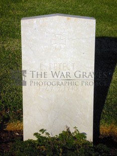 Jerusalem War Cemetery - PETECT, L