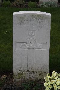 Canada Farm Cemetery - Ainsworth, H