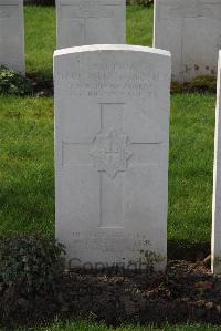 Canada Farm Cemetery - Barnsley, Thomas Kenneth