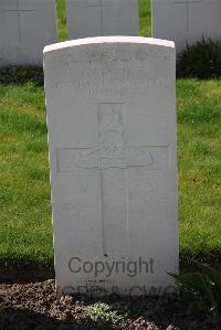 Canada Farm Cemetery - Gavin, George