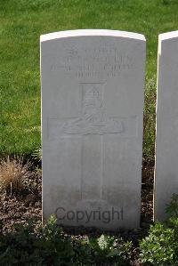 Canada Farm Cemetery - McGovern, W E