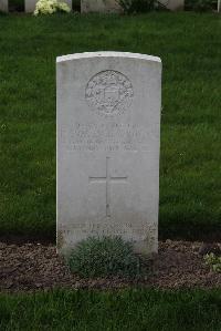 Canada Farm Cemetery - Williamson, Thomas J.