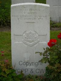 Strand Military Cemetery - Bond, E