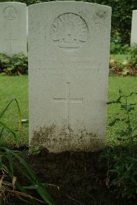 Strand Military Cemetery - Campbell, Ian Stewart