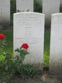 Strand Military Cemetery - Clilverd, G