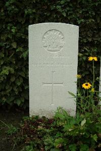 Strand Military Cemetery - Coyne, Stephen