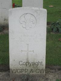 Strand Military Cemetery - Davies, A