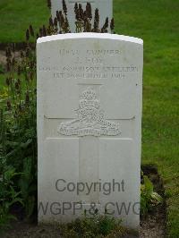 Strand Military Cemetery - Foy, J