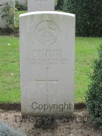 Strand Military Cemetery - France, T G