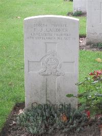 Strand Military Cemetery - Gardner, F J