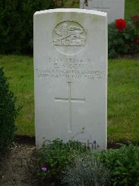 Strand Military Cemetery - Goss, E A