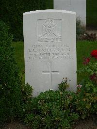 Strand Military Cemetery - Griffen, Leonard Lionel