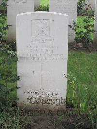 Strand Military Cemetery - Hale, Robert Arthur