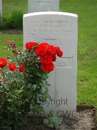 Strand Military Cemetery - Hickman, T