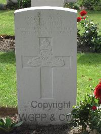 Strand Military Cemetery - Hill, Leslie