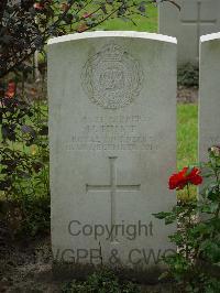 Strand Military Cemetery - Hunt, H