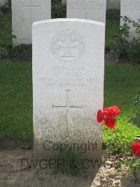 Strand Military Cemetery - Jones, W