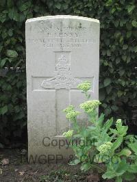 Strand Military Cemetery - Kenny, F