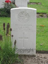 Strand Military Cemetery - King, George Edward
