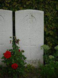 Strand Military Cemetery - King, Sam