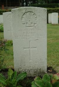 Strand Military Cemetery - Ladd, Bruce