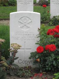 Strand Military Cemetery - Laurence, H T
