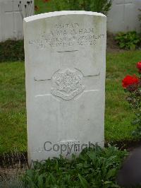 Strand Military Cemetery - Markham, John Addis