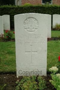 Strand Military Cemetery - Martin, William Edwin Thomas