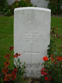 Strand Military Cemetery - Mulheron, F
