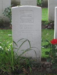 Strand Military Cemetery - Mumby, W
