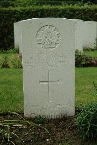 Strand Military Cemetery - Neighbour, William Joseph