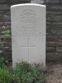 Strand Military Cemetery - Nicholl, W