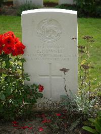 Strand Military Cemetery - Powell, E
