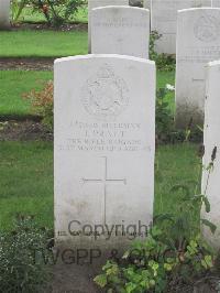 Strand Military Cemetery - Pratt, John