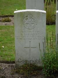 Strand Military Cemetery - Sargeant, Ernest