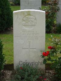 Strand Military Cemetery - Stephenson, J