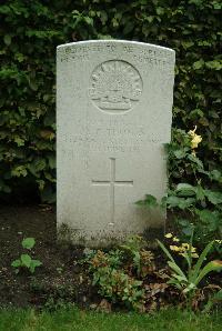 Strand Military Cemetery - Thomas, Arthur Edward
