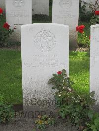 Strand Military Cemetery - Thomas, Walter