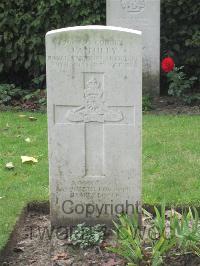 Strand Military Cemetery - Tully, J A