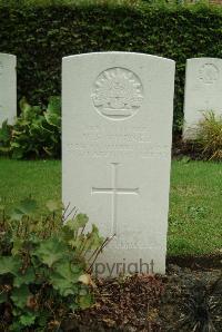 Strand Military Cemetery - Turner, William Frederick