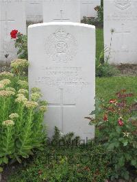 Strand Military Cemetery - Veevers, J