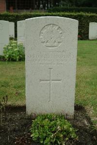 Strand Military Cemetery - Viant, Fred William