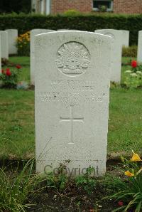 Strand Military Cemetery - White, William Gordon