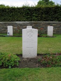 Dickebusch Old Military Cemetery - Bowden, Francis John