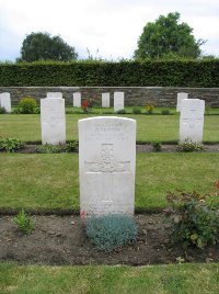 Dickebusch Old Military Cemetery - Brown, George
