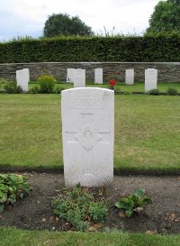 Dickebusch Old Military Cemetery - Dover, F B